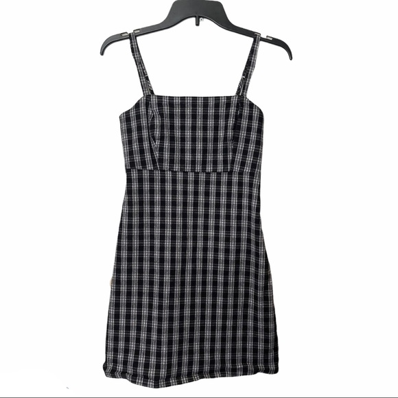 Hollister Dresses & Skirts - 💜 3/25 Hollister Plaid Mini Dress XS